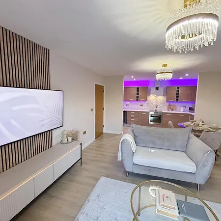 Daire Luxury 2 Bedroom With Free Parking & Jacuzzi Bath Leeds (West Yorkshire)