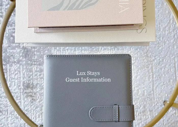 Luxury 2 Bedroom With Free Parking & Jacuzzi Bath Leeds (West Yorkshire)