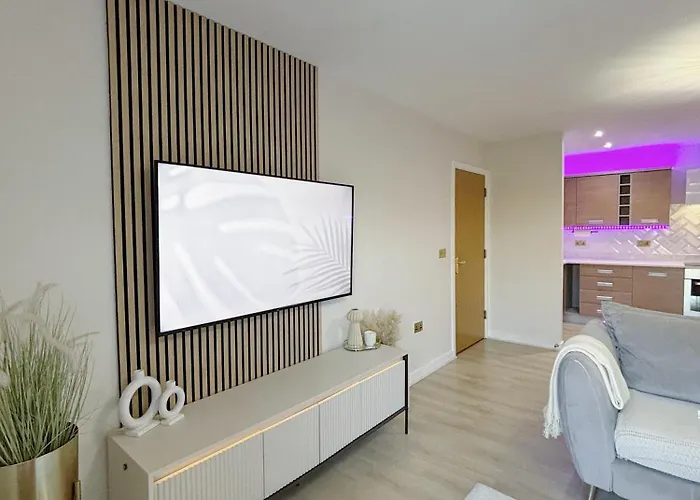 Apartament Luxury 2 Bedroom With Free Parking & Jacuzzi Bath *