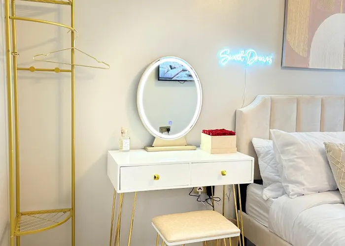 Luxury 2 Bedroom With Free Parking & Jacuzzi Bath Apartament Leeds (West Yorkshire)